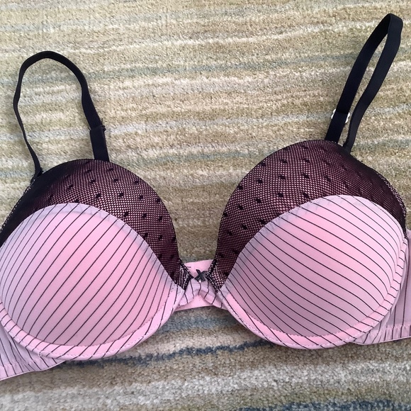 Bra - Picture 1 of 3